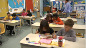 Image des élèves en classe.